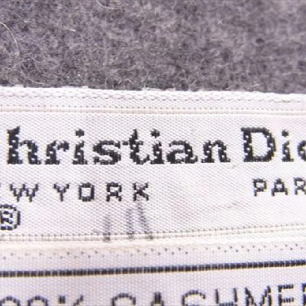 Authentic Dior Scarf Grey Woman unisex Authentic Used